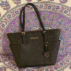 Michael Kors Jet Set Large Leather Tote
